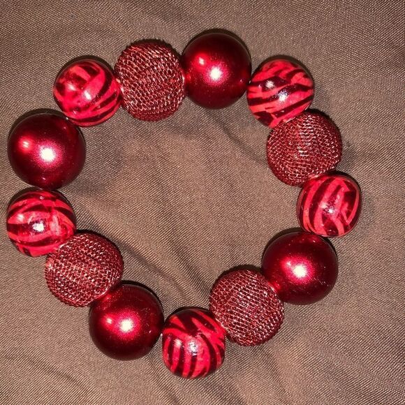 Red Large Beaded Bracelet - Picture 1 of 4